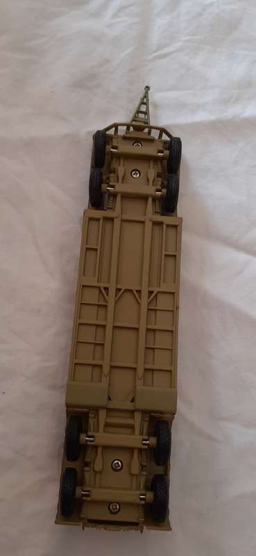 ** WWII German Waffen-SS Large Vehicle Transport Platform Die-Cast Model (1:72 Scale) .**