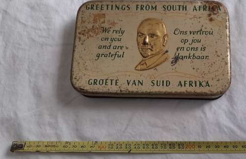 **ORIGINAL- WW2 Jan Smuts South African Christmas 1940 Chocolate Tin. (20cm x 13cm)**