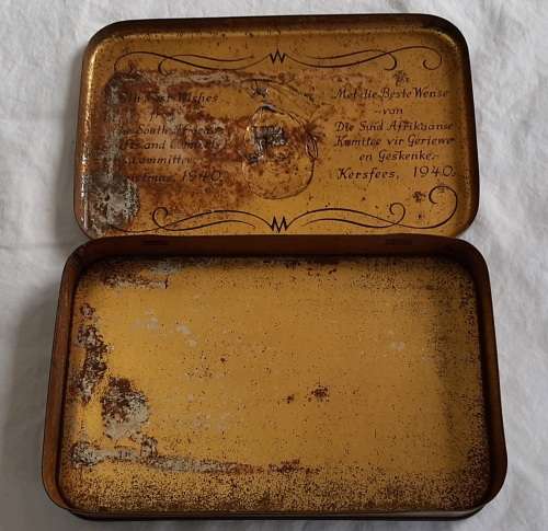 **ORIGINAL- WW2 Jan Smuts South African Christmas 1940 Chocolate Tin. (20cm x 13cm)**