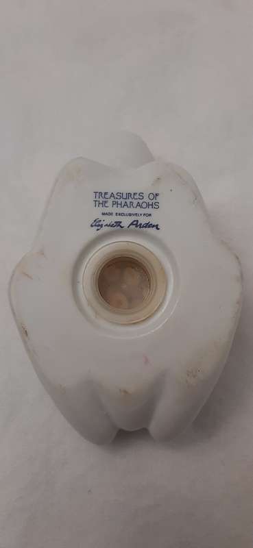 ** EXQUISITE: 1980s Elizabeth Arden `Treasures of the Pharaohs` Porcelain Pomander Frog (10cm).**