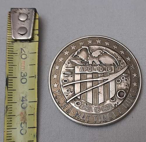 **ORIGINAL-  1972 U.S. Project Apollo 16 NASA  .925 Silver Medallion (24.09 g).**