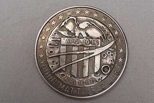 **ORIGINAL-  1972 U.S. Project Apollo 16 NASA  .925 Silver Medallion (24.09 g).**