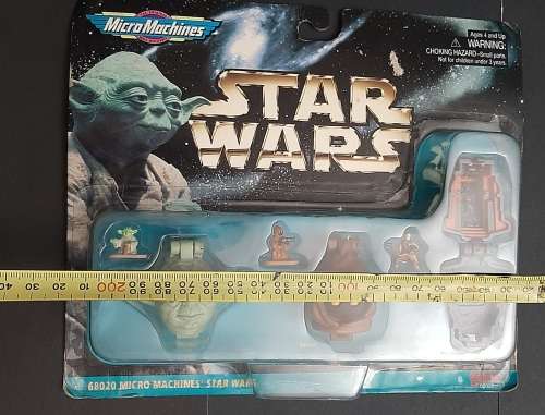 **MINT CONDITION : STAR WARS 1996/7 `Micro Machines` Collection III Jawa, Yoda and Leia.  .**