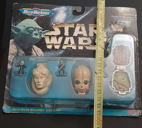 **MINT CONDITION : STAR WARS 1996/7 `Micro Machines` Collection IV Scout Trooper et al .**