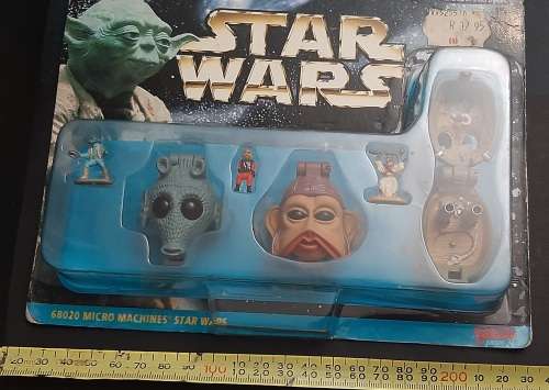 **MINT CONDITION : STAR WARS 1996/7 `Micro Machines` Collection II Tusken Raider et al .**