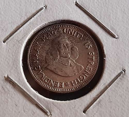 ** MINT: 1961 South Africa 2½ Cent Silver Coin .** #3