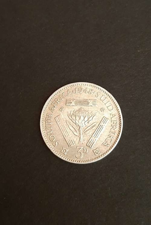 ** 1948 South Africa Silver 3 Pence Coin (VF).**