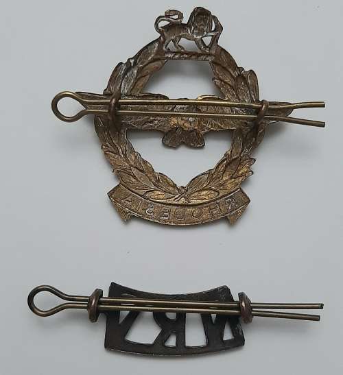 ** ORIGINAL- WW2 Southern Rhodesia Airforce Cap Badge and National Reserve Volunteers Title .**