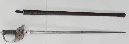 ** WWI  KGV British 1897 Pattern Infantry Officer`s Sword w/ Scabbard.**