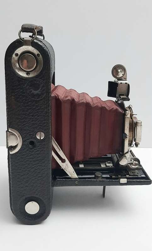 ** ORIGINAL: 1902 Eastman Kodak No.3 Model E-4 Camera and Leather Case.**