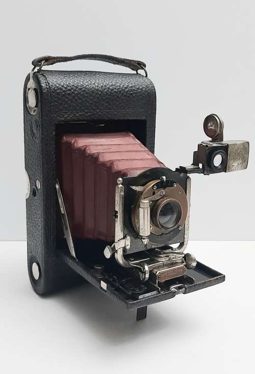 ** ORIGINAL: 1902 Eastman Kodak No.3 Model E-4 Camera and Leather Case.**