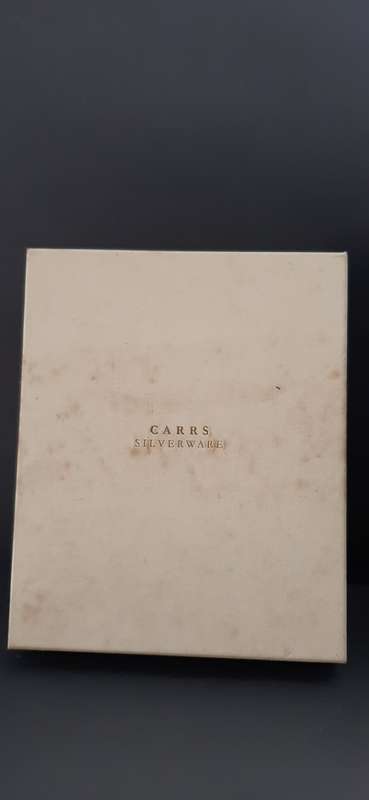 ** EXQUISITE: 23ct Gilded .925 Silver Photo Frame by Carrs of Sheffield (19cm x 14cm).**
