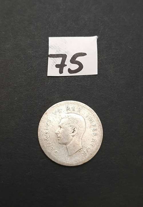 ** 1945 South Africa Silver 3 Pence Coin #75  (F).**