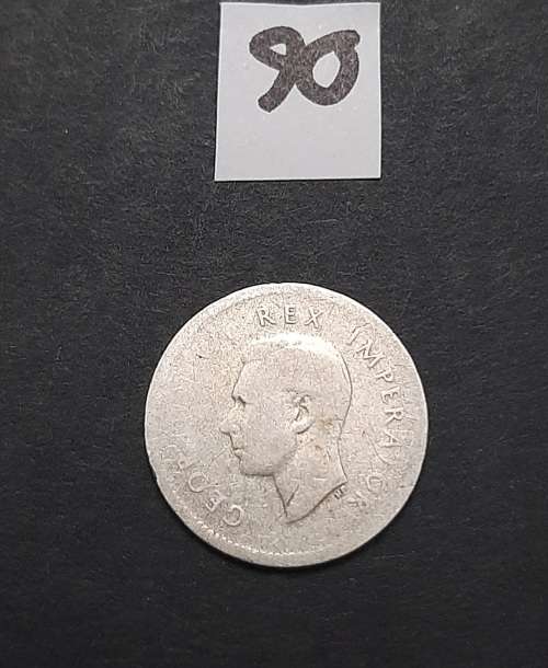 ** 1945 South Africa Silver 3 Pence Coin #90  (F).**