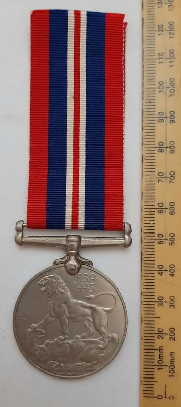 ** ORIGINAL: WW2  1939-1945 War Medal w/ Full-Length Ribbon #3 **