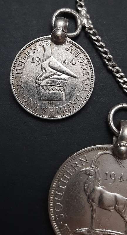 ** STUNNING:  1940s Southern Rhodesia .925 Silver Coin Rivière Ladies` Necklace (66.20 g).**
