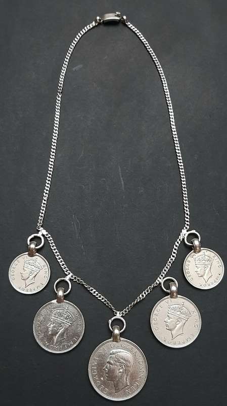 ** STUNNING:  1940s Southern Rhodesia .925 Silver Coin Rivière Ladies` Necklace (66.20 g).**