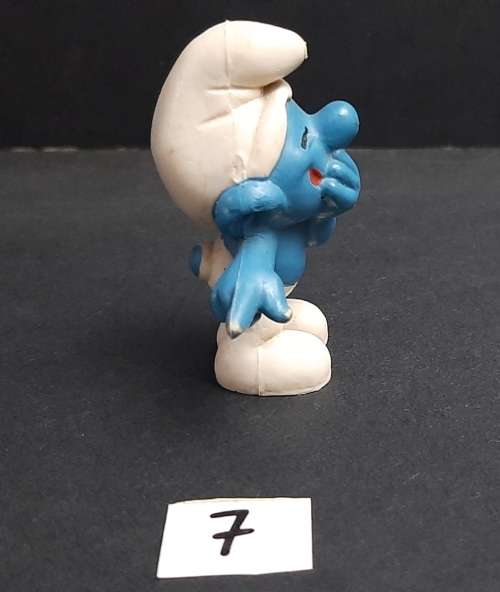 **  1970  ` Laughing Smurf` Figurine by Peyo #7  (Schleich, W. Germany)  [4cm]  **  