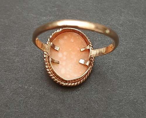 ** STUNNING: 1850s Victorian 9ct Gold Cameo Ladies` Ring (1,58g).**