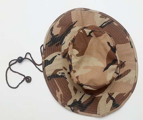 ** South African 1990s Commercial Desert/Arid Pattern Camouflage Boonie Hat (56 / 57).**