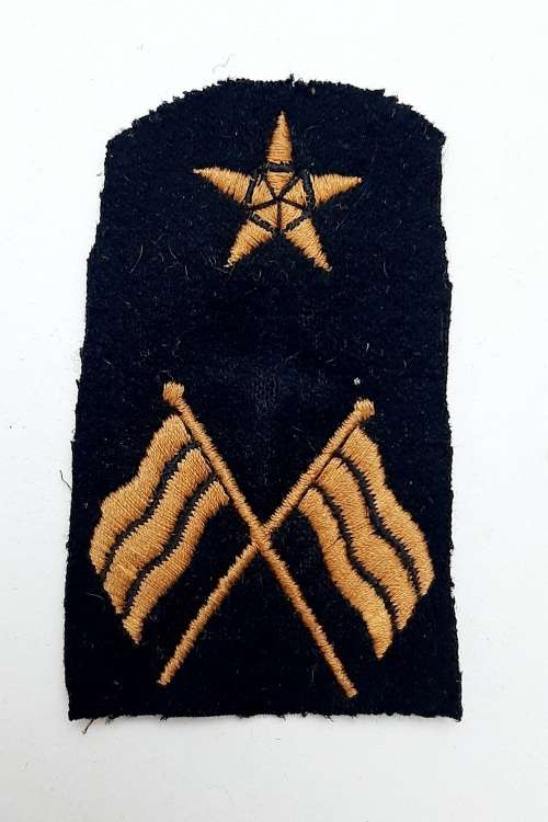 ** 20th Century Royal Navy Signaller Proficiency Sleeve Insignia.**