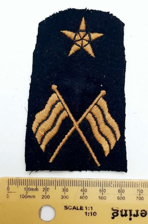 ** 20th Century Royal Navy Signaller Proficiency Sleeve Insignia.**