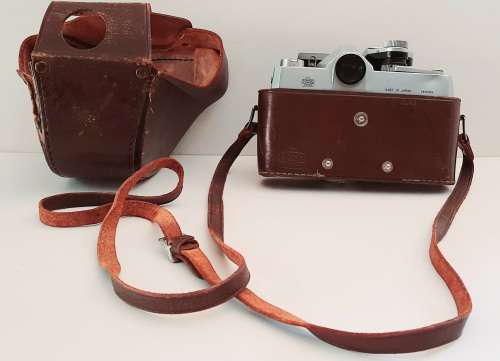 ** 1960s Nikkorex NIKKOR-S Auto 1:2  5cm Camera w/ Exposure Meter (UNTESTED) .**