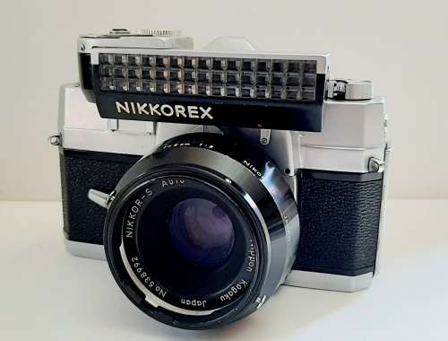 ** 1960s Nikkorex NIKKOR-S Auto 1:2  5cm Camera w/ Exposure Meter (UNTESTED) .**