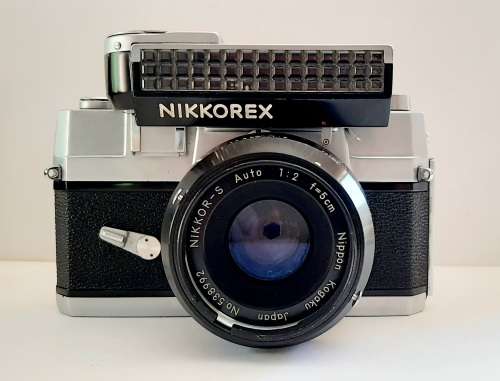 ** 1960s Nikkorex NIKKOR-S Auto 1:2  5cm Camera w/ Exposure Meter (UNTESTED) .**