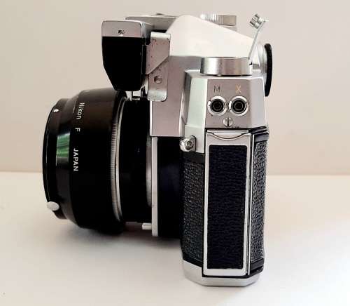 ** 1960s Nikkorex NIKKOR-S Auto 1:2  5cm Camera w/ Exposure Meter (UNTESTED) .**