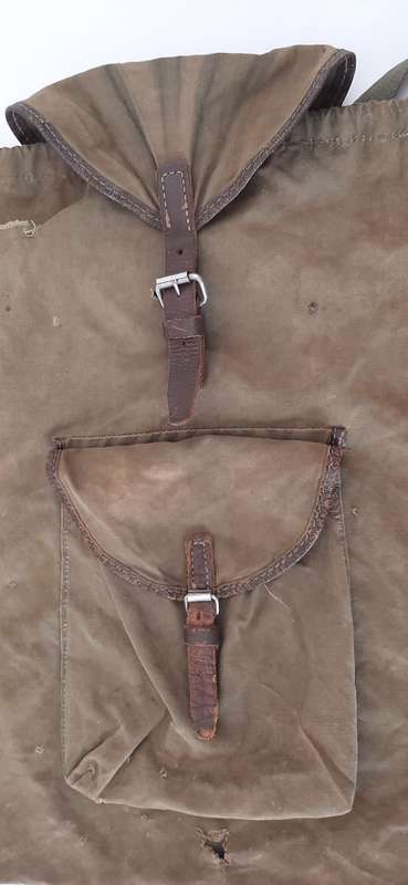 ** Rhodesian Bush War: 1970s Soviet / East Bloc Supplied ZANU Guerilla Backpack (Field Pick-up).**