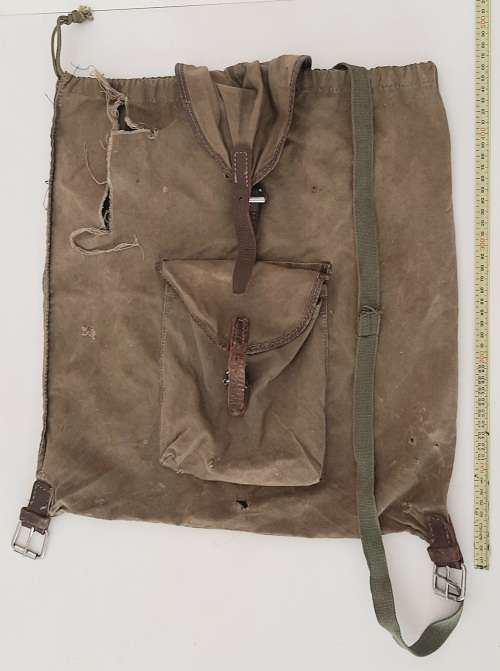 ** Rhodesian Bush War: 1970s Soviet / East Bloc Supplied ZANU Guerilla Backpack (Field Pick-up).**