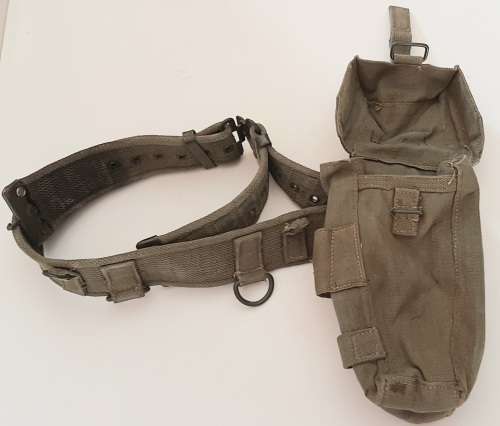 ** Rhodesian Bush War:  Patt.64 Webbing Belt and Ammunition Pouch Combo (Field Used).**