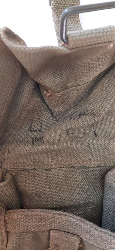 ** Rhodesian Bush War:  Patt.64 Webbing Belt and Ammunition Pouch Combo (Field Used).**