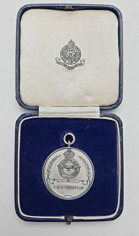 ** Royal Air Force .925 Silver Medallion : 1934 Mosul Flight Relay No.30 B Squadron (Birmingham).**