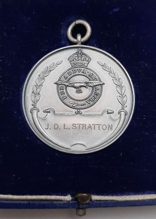 ** Royal Air Force .925 Silver Medallion : 1934 Mosul Flight Relay No.30 B Squadron (Birmingham).**