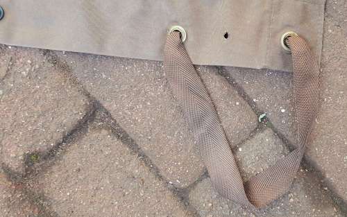 ** Border War:  1978  S.A.P / SADF  Nutria Brown Groundsheet w/ Spring Clips (1,8 m x 0,9 m).**