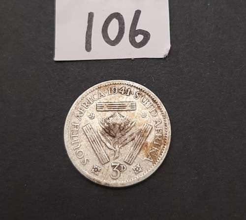 ** 1941  South Africa Silver 3 Pence Coin  #106  (G) .**