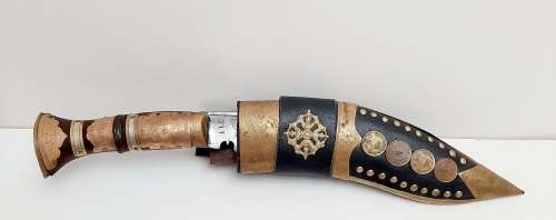 ** 1950s Nepalese `Gorkha Army` Large Kukri w/ Scabbard (43cm) [ Military Marked].**