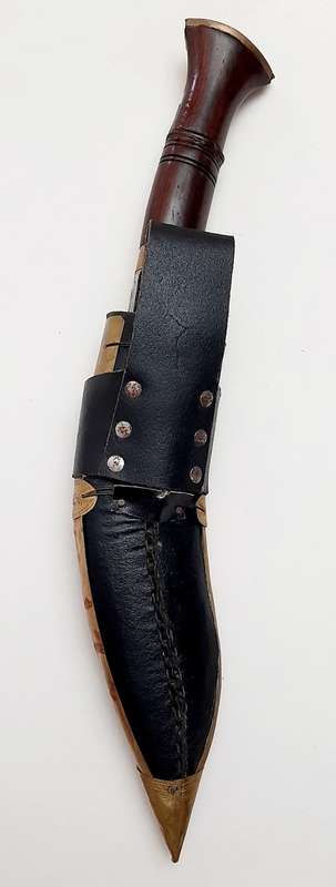 ** 1950s Nepalese `Gorkha Army` Large Kukri w/ Scabbard (43cm) [ Military Marked].**