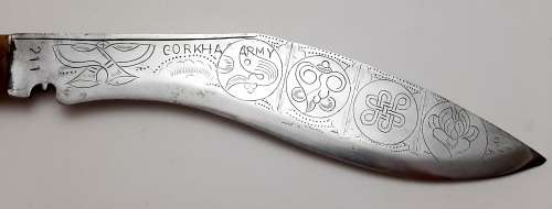 ** 1950s Nepalese `Gorkha Army` Large Kukri w/ Scabbard (43cm) [ Military Marked].**