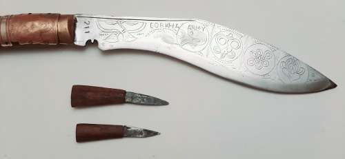 ** 1950s Nepalese `Gorkha Army` Large Kukri w/ Scabbard (43cm) [ Military Marked].**