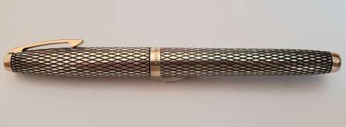** SHEAFFER 14KT Gold-Filled Casing and 14KT Gold (585) Nib Fountain Pen.**