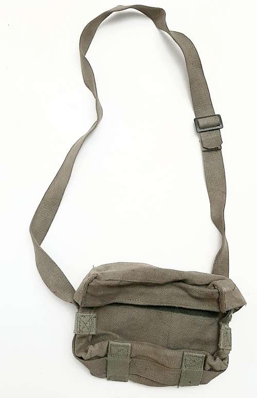 ** Border War : SADF Green Webbing Grenade/Optics Velcro Pouch w/ Sling (USED).**