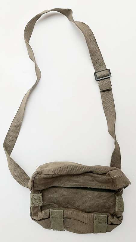 ** Border War : SADF Green Webbing Grenade/Optics Velcro Pouch w/ Sling (USED).**