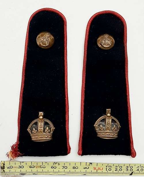 ** RARE : WW1 South African Mounted Riflemen Major`s Rank Epaulettes (x2).**