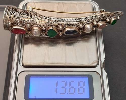 ** EXQUISITE : Qing Chinese Silver , Ruby and Sapphire Finger Guard Brooch (2 carats).**