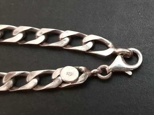 **  .925 Sterling Silver Ladies` Snake Chain Bracelet (18cm).**