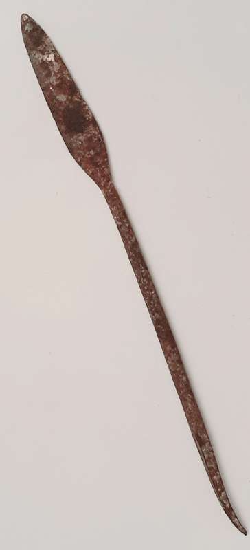 ** Late 19th Century Zulu  `Umkhonto` Forged Iron Throwing Spear Head (46cm).**