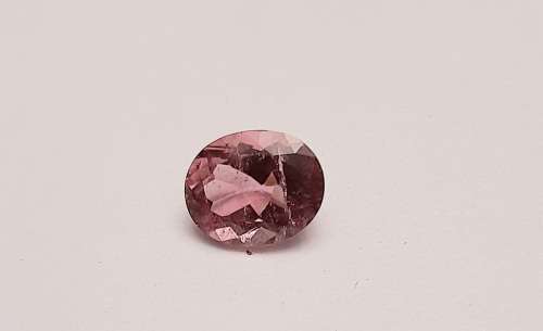 ** STUNNING:  3.45 ct  Soft Pink Oval Cut Facet Tourmaline Gemstone.**